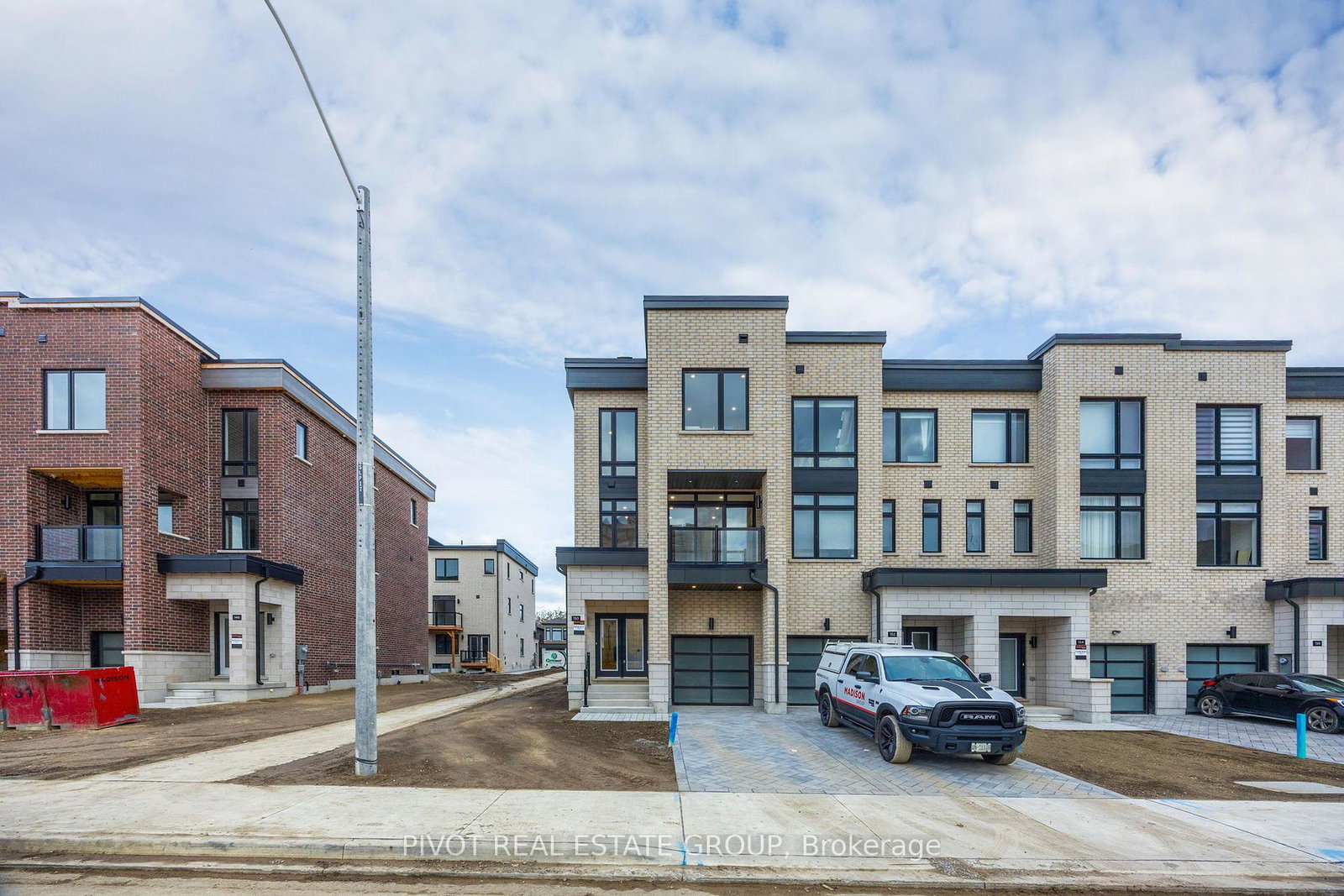 150-danielle-moore-circle-scarborough-ontario-e12695904