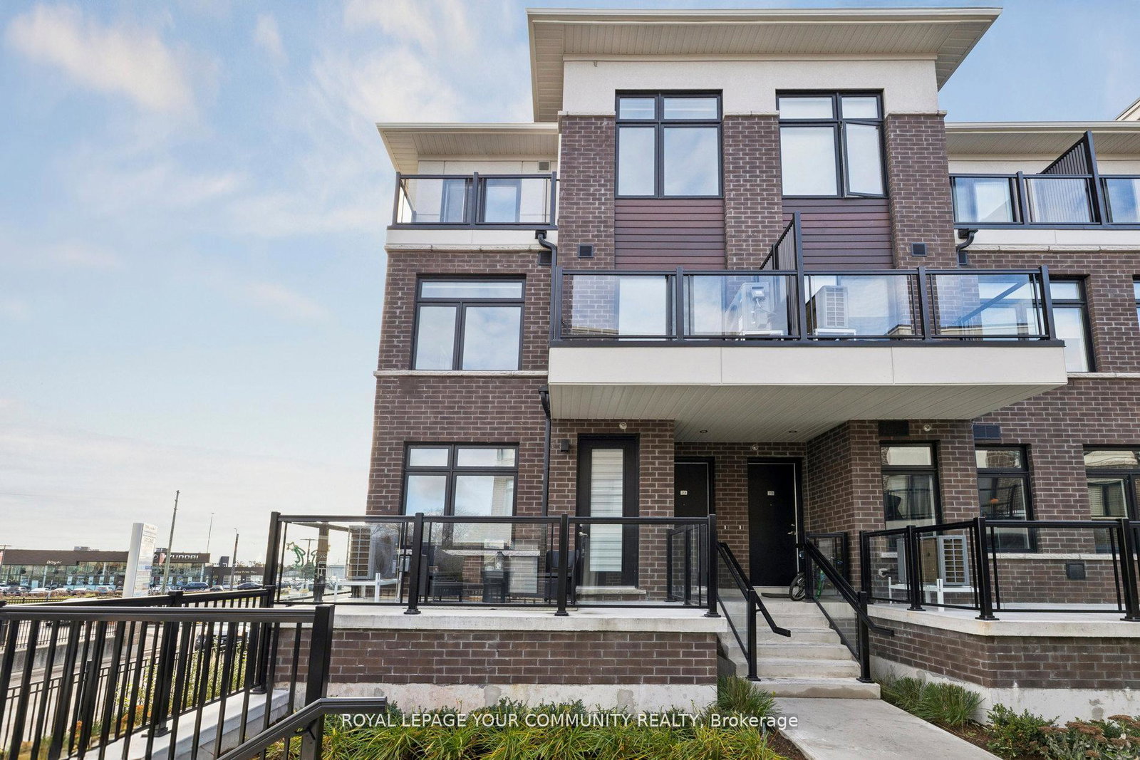 755-omega-drive-pickering-ontario-e12696612