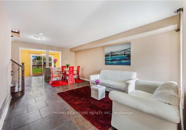 49-feint-drive-ajax-ontario-e12697338