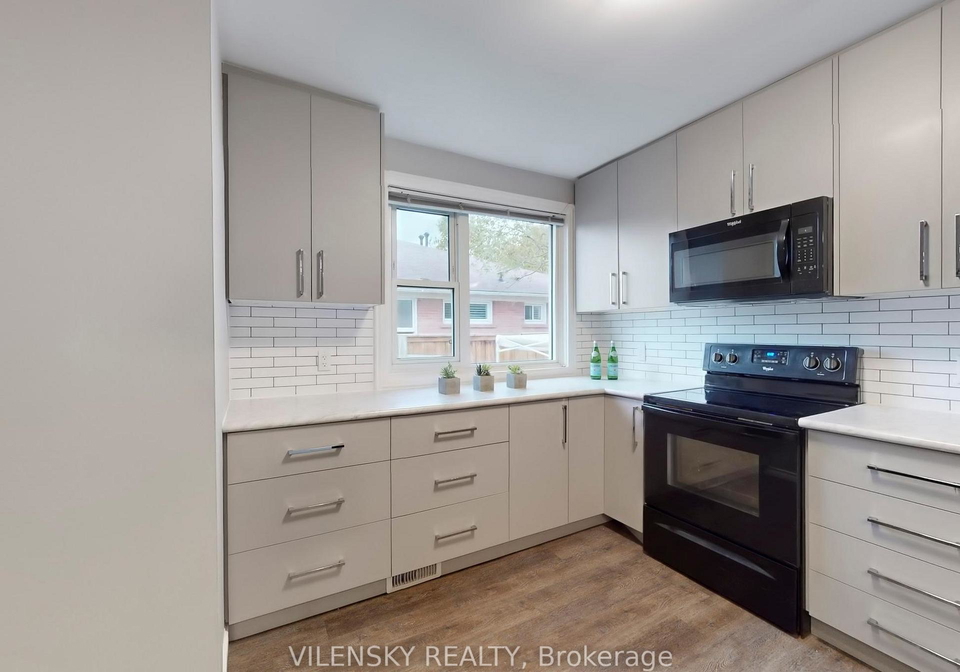 333-rosedale-drive-whitby-ontario-e12698058