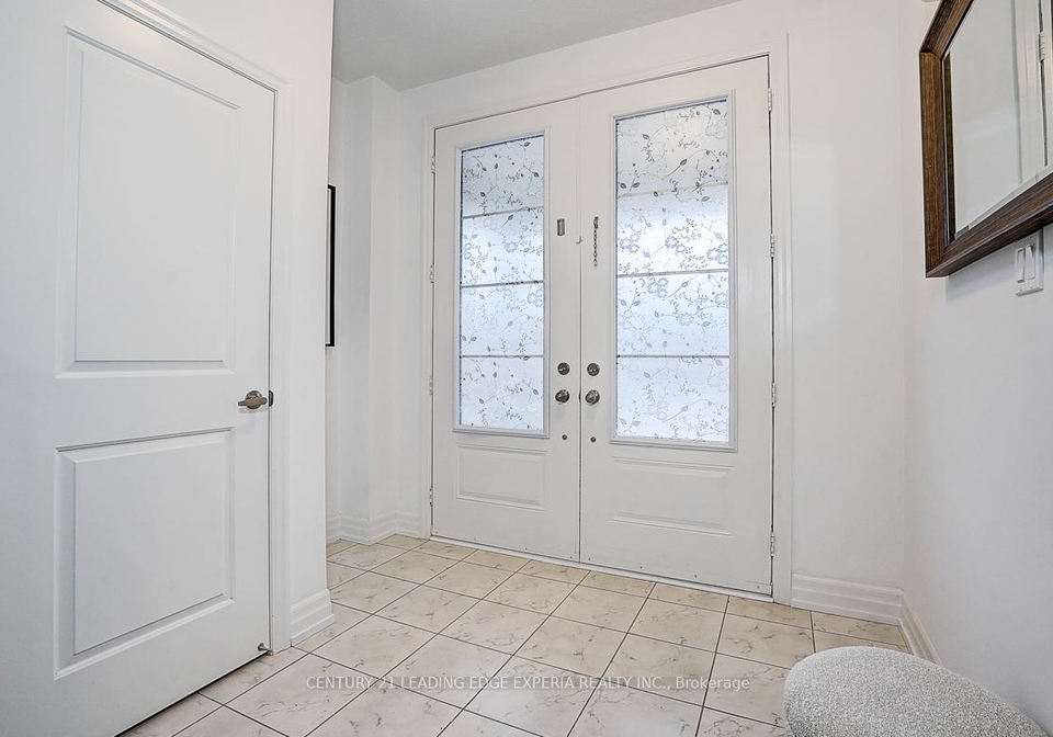11-micklefield-avenue-whitby-ontario-e12699342