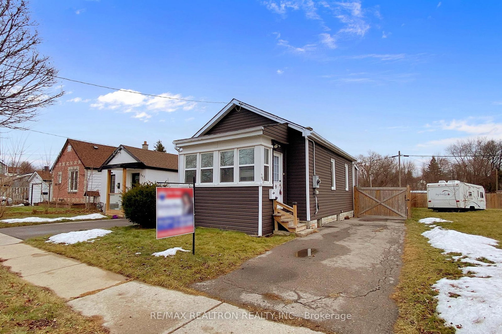 245-quebec-street-oshawa-ontario-e12699886