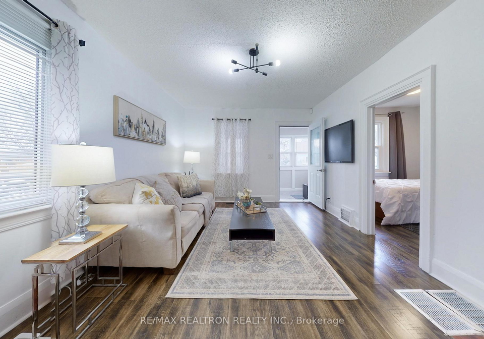 245-quebec-street-oshawa-ontario-e12699886