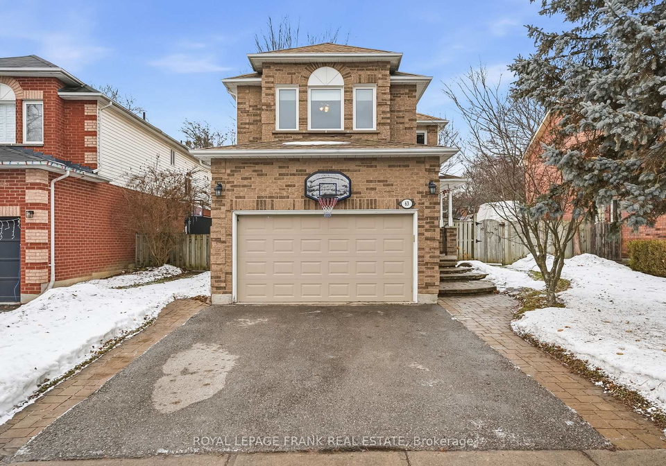 63-farncomb-crescent-clarington-ontario-e12700392