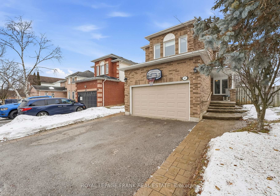 63-farncomb-crescent-clarington-ontario-e12700392