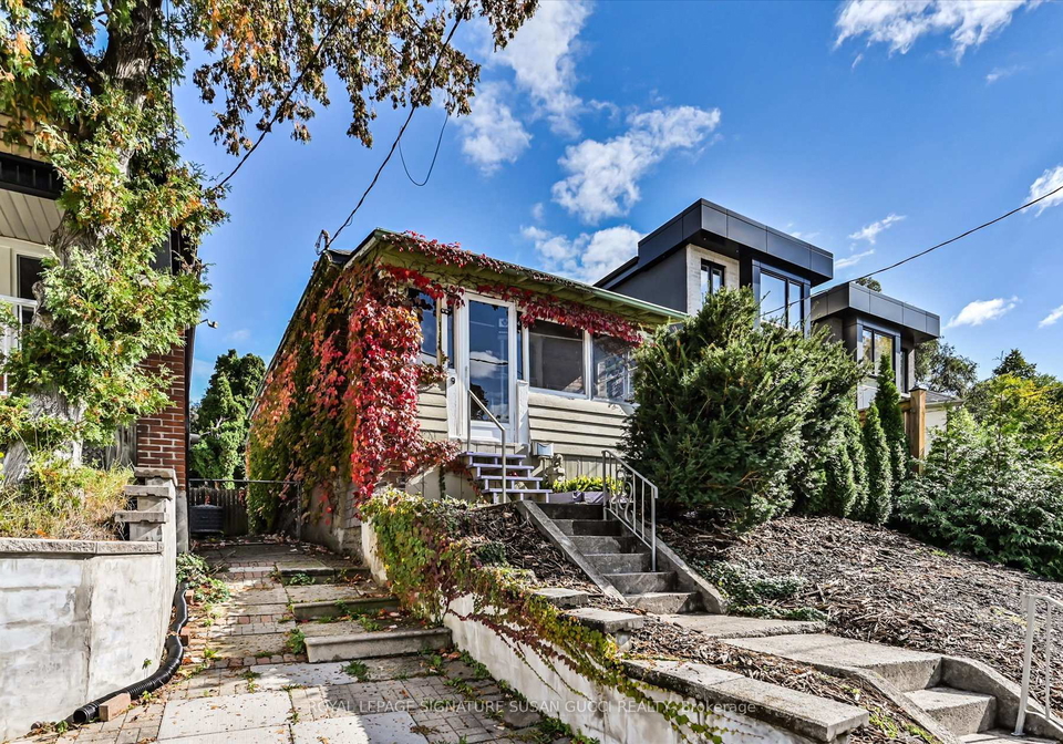 9-everett-crescent-east-york-ontario-e12701236