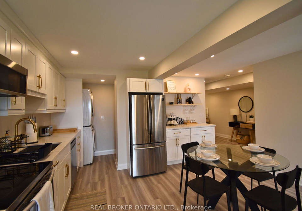1004-dashwood-court-pickering-ontario-e12701856