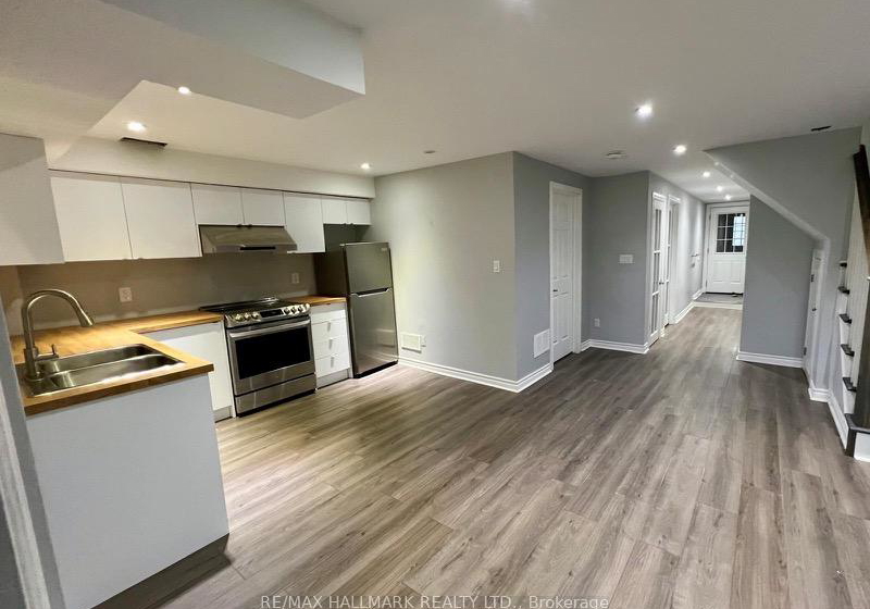 30-gatwick-avenue-east-york-ontario-e12702108