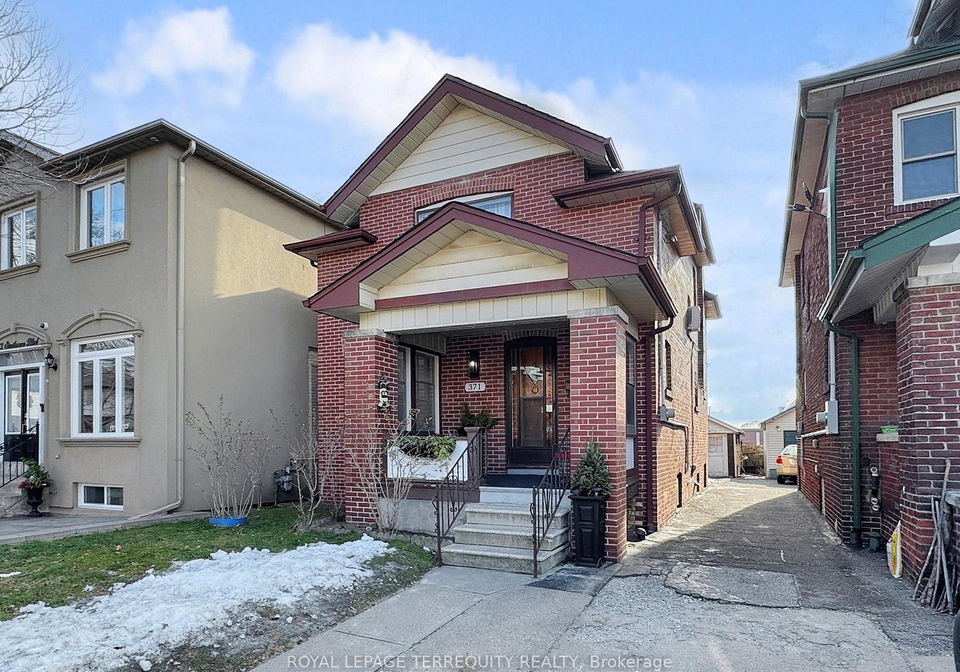 371-strathmore-boulevard-east-york-ontario-e12702238