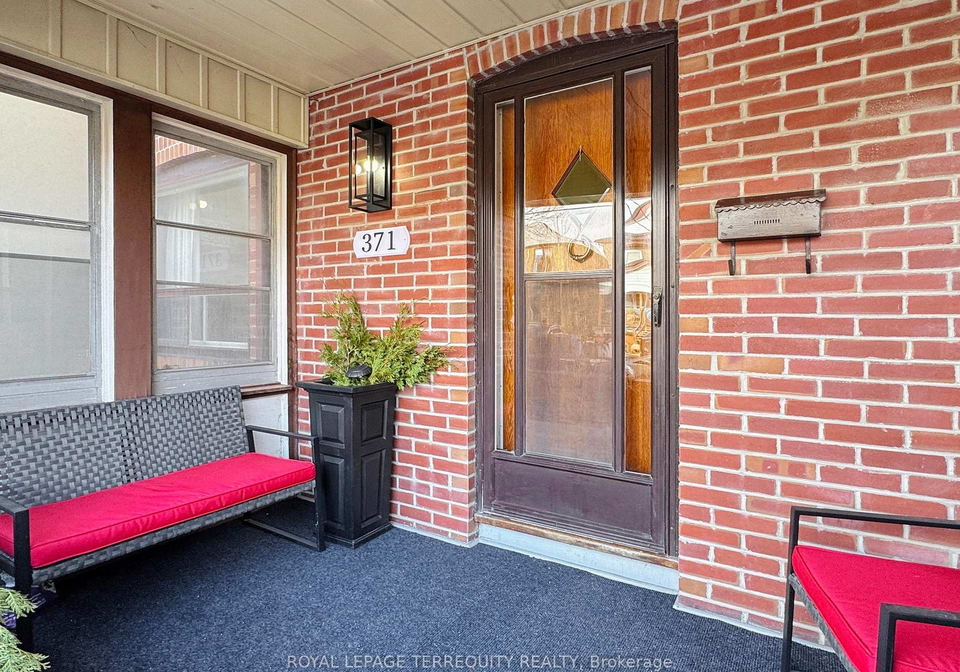 371-strathmore-boulevard-east-york-ontario-e12702238