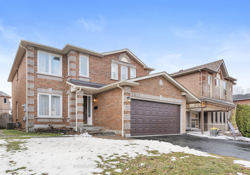 1611-seguin-square-pickering-ontario-e12702392
