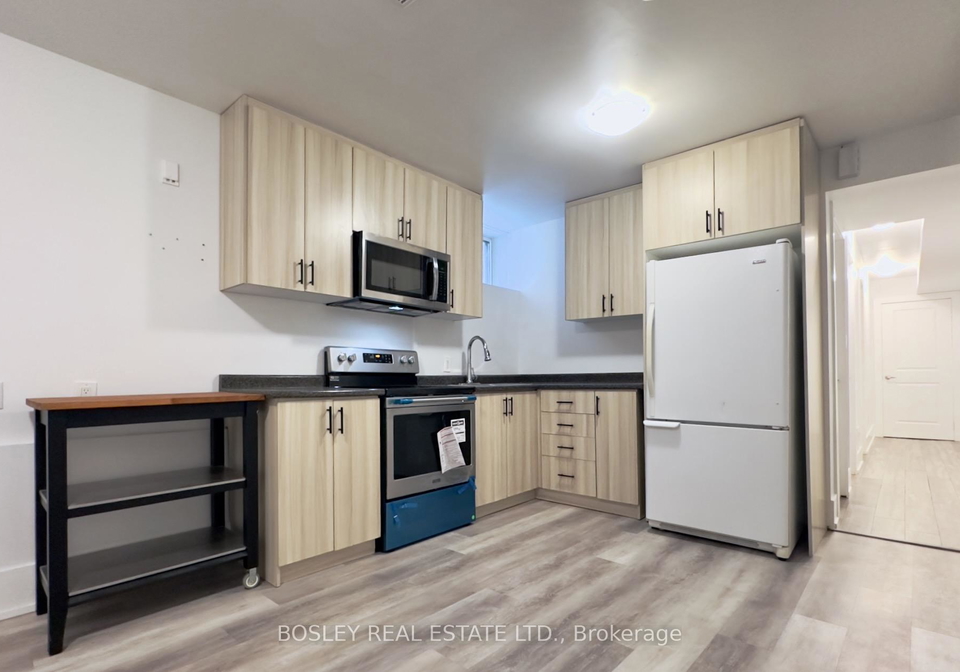 33-lawlor-avenue-toronto-ontario-e12702916