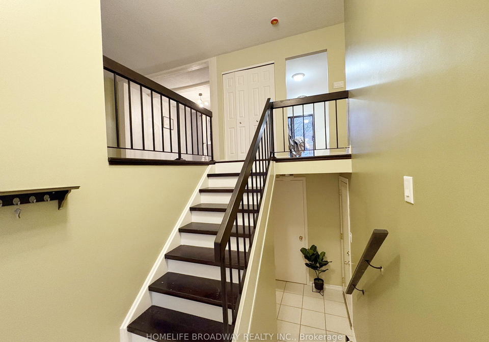 7-barberry-court-whitby-ontario-e12703564