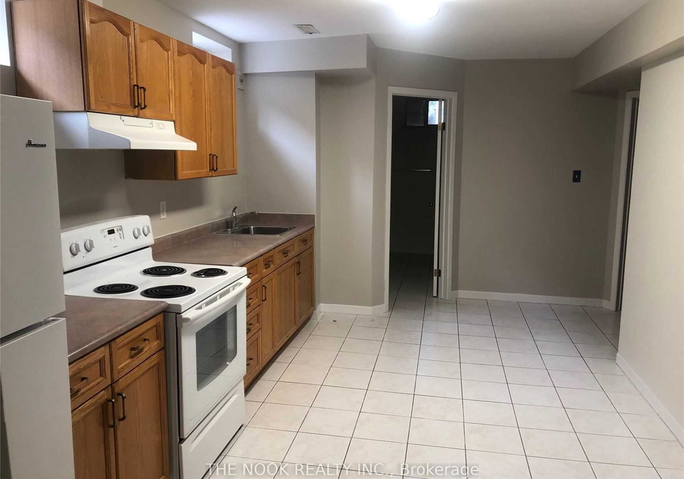 580-montcalm-avenue-oshawa-ontario-e12703628