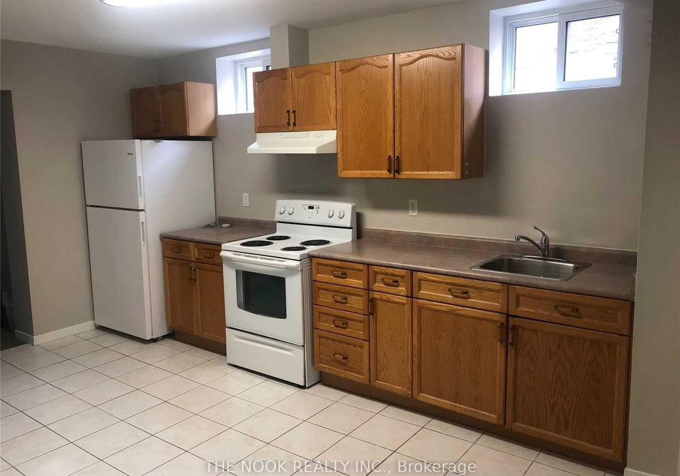 580-montcalm-avenue-oshawa-ontario-e12703628
