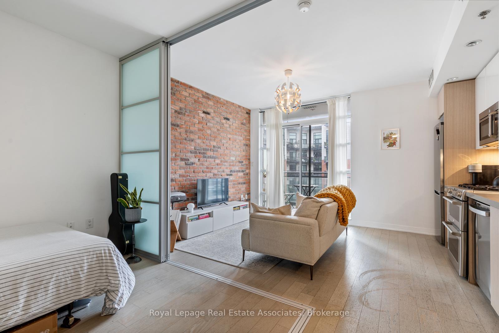 88-colgate-avenue-w-toronto-ontario-e12703692