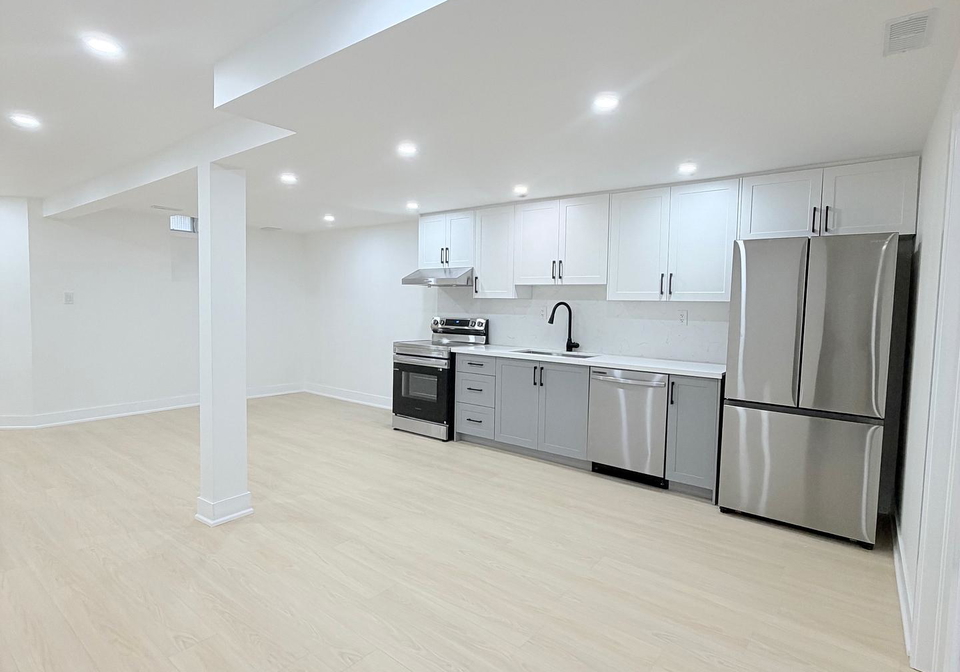 16-oak-knoll-crescent-scarborough-ontario-e12703870