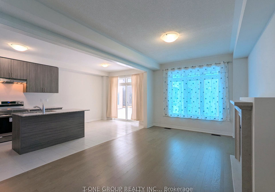 1061-pisces-trail-pickering-ontario-e12705680