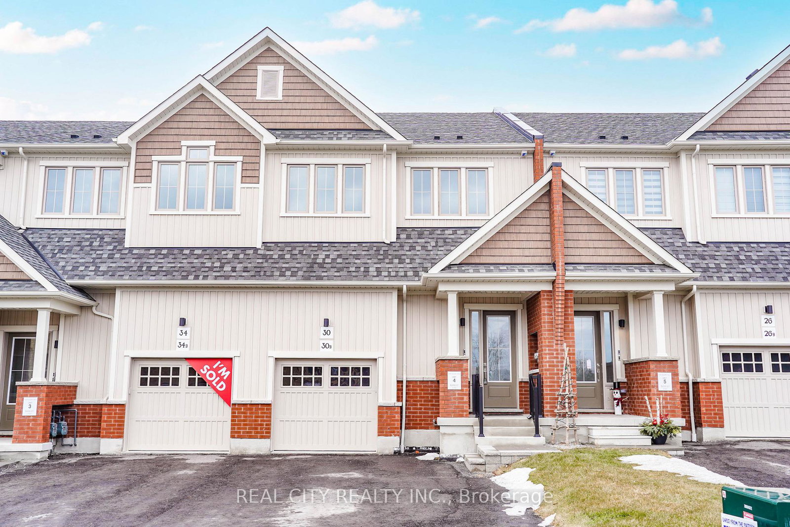 ziibi-way-main-way-n-clarington-ontario-e12706886