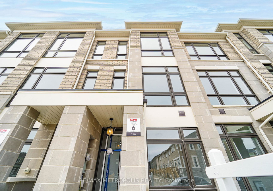 945-crowsnest-hollow-pickering-ontario-e12707332