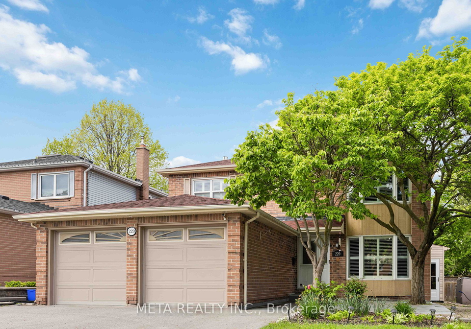 220-bassett-boulevard-whitby-ontario-e12707622