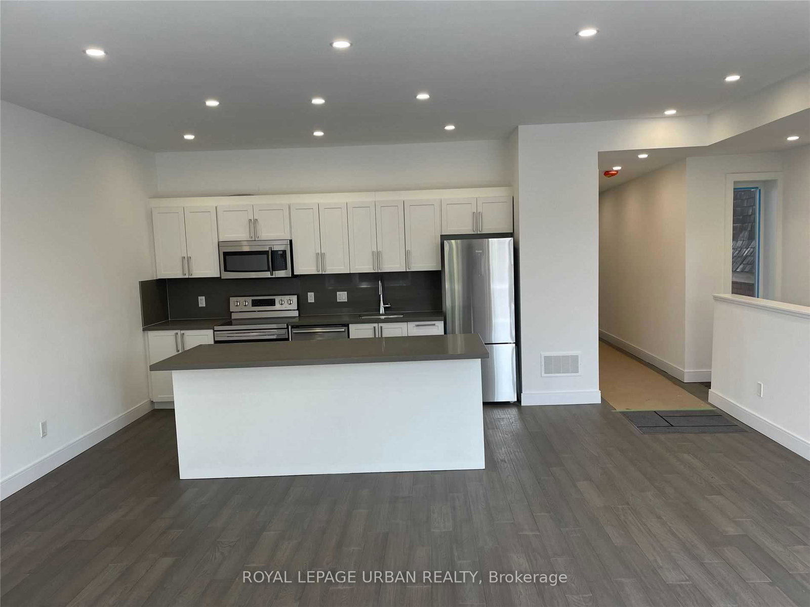 460-danforth-avenue-east-york-ontario-e12708420