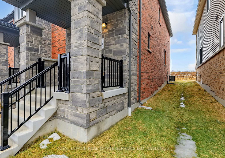 1068-lockie-drive-oshawa-ontario-e12709578