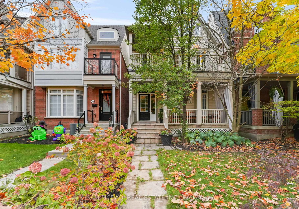 37-winners-circle-toronto-ontario-e12709954