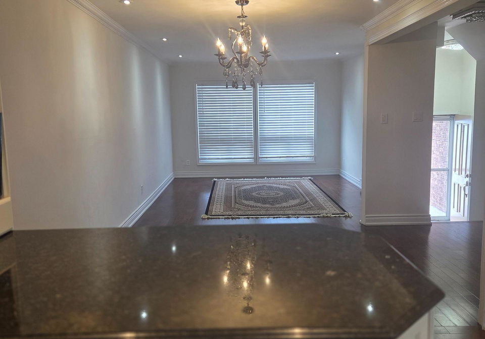32-randall-drive-ajax-ontario-e12710074