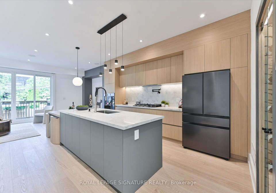 24-elmsdale-road-east-york-ontario-e12710428