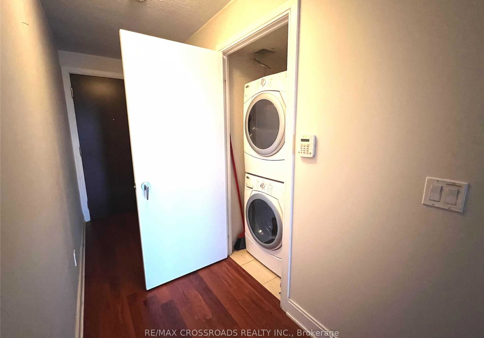 125-village-green-square-scarborough-ontario-e12710540