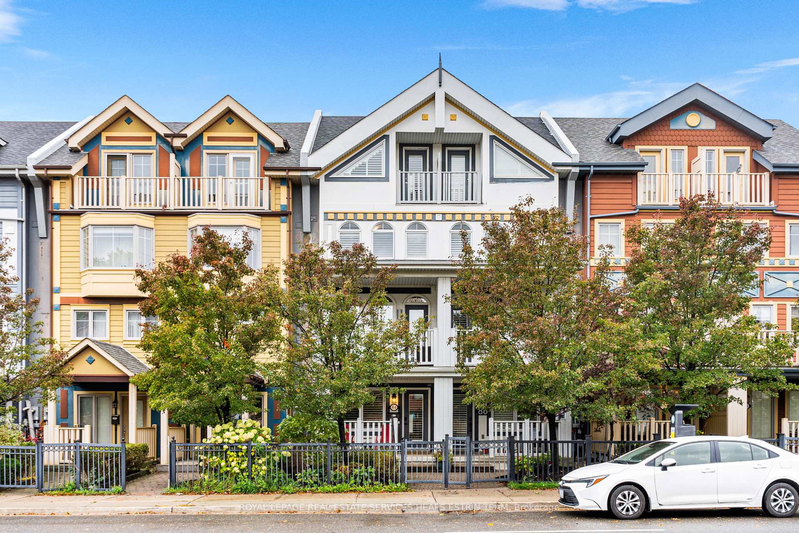 84-woodbine-avenue-toronto-ontario-e12711056
