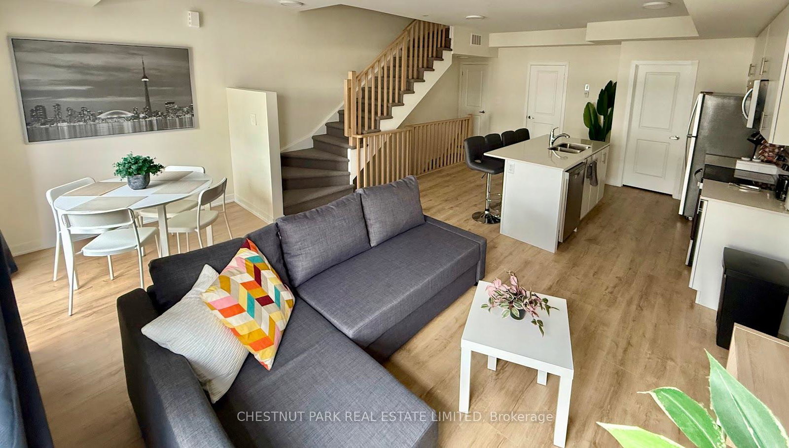 755-omega-drive-pickering-ontario-e12712584