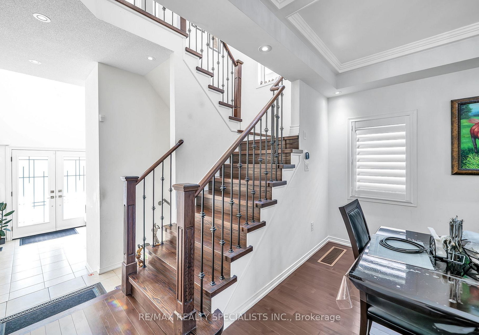 29-skelton-crescent-ajax-ontario-e12712632