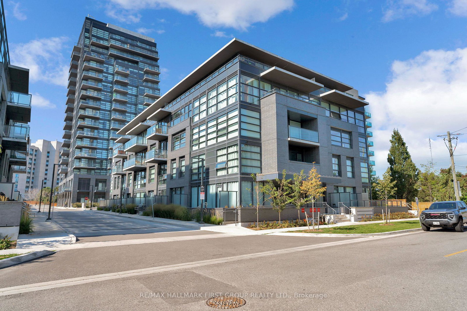 1604-charles-street-s-whitby-ontario-e12713926