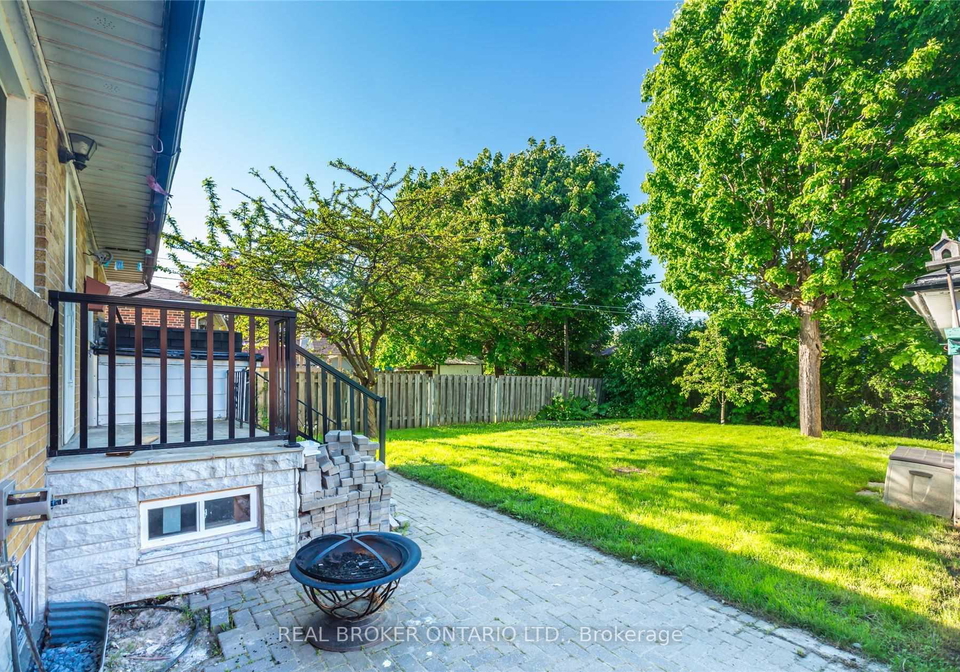 1203-wecker-drive-oshawa-ontario-e12715444