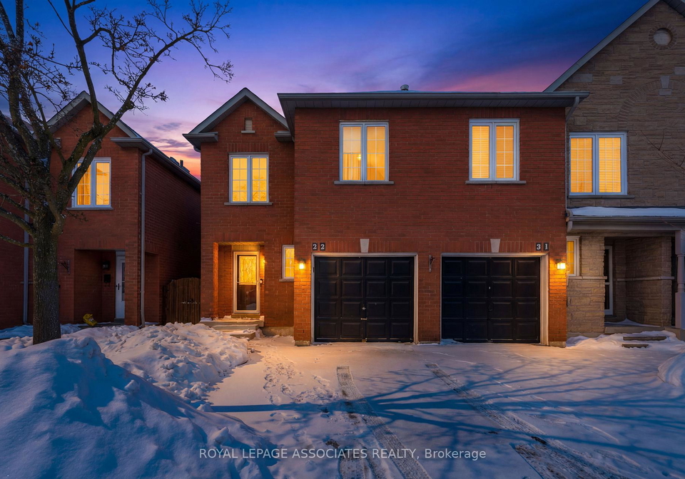1995-pinegrove-avenue-pickering-ontario-e12716986