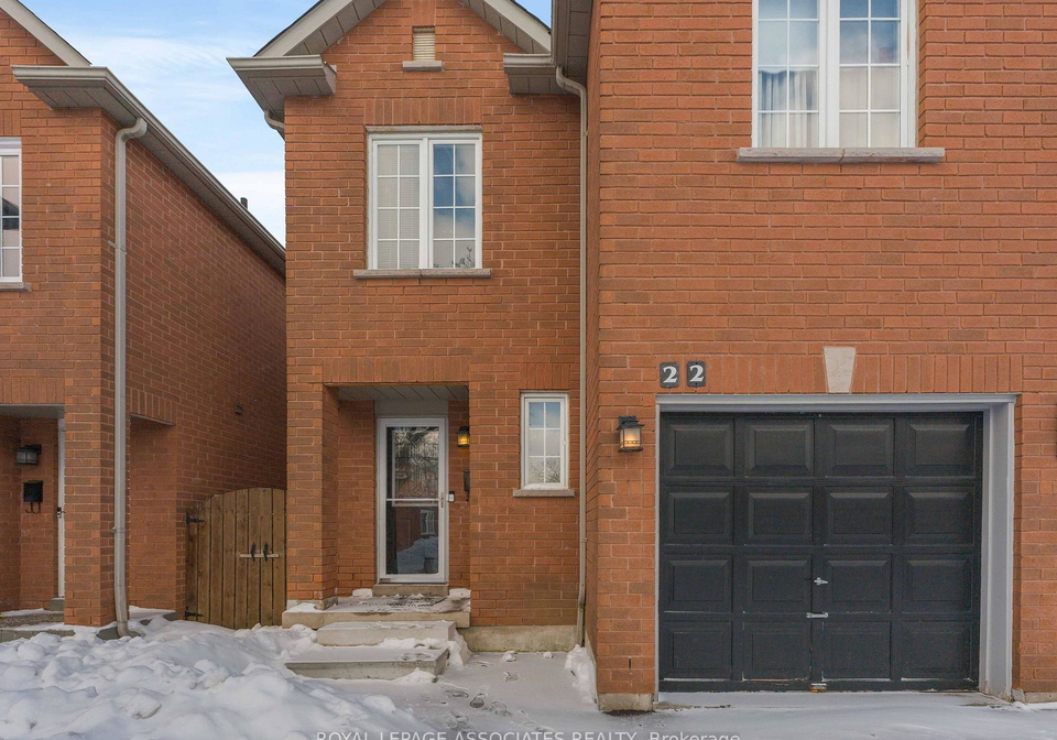 1995-pinegrove-avenue-pickering-ontario-e12716986