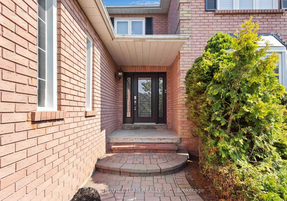 46-foster-crescent-whitby-ontario-e12717454
