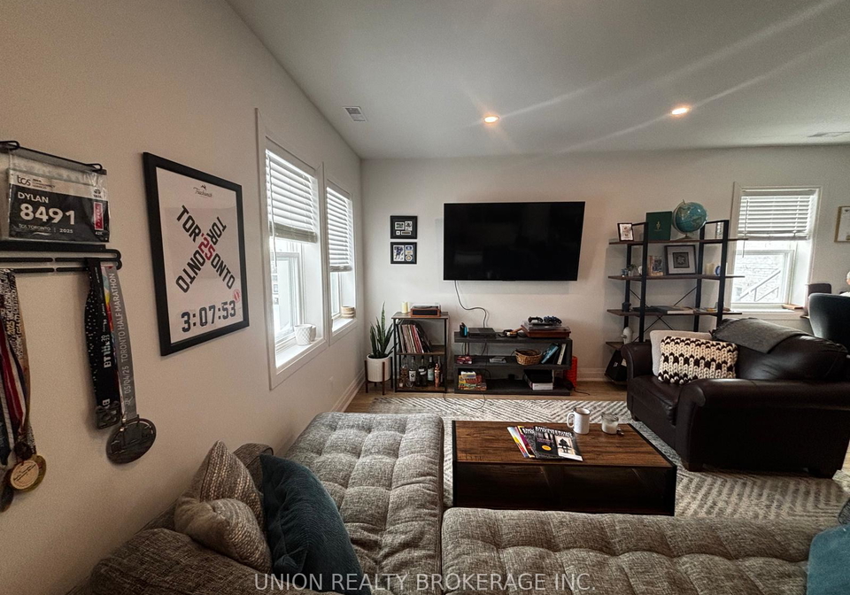85-beech-avenue-toronto-ontario-e12717912