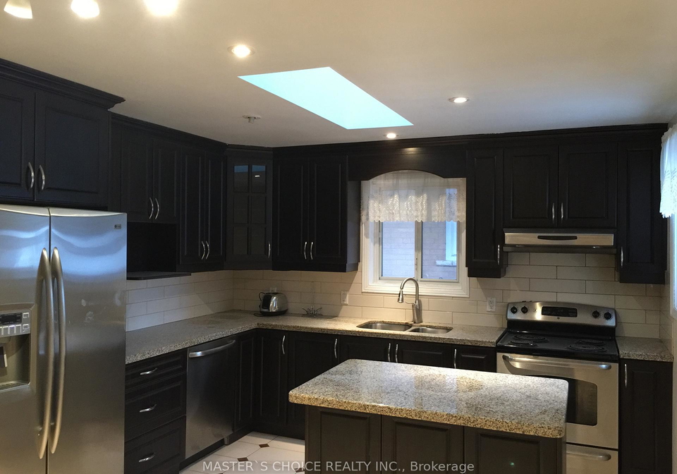 33-sesame-street-scarborough-ontario-e12718546