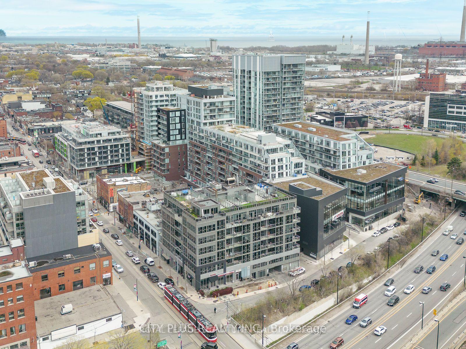 45-baseball-place-s-toronto-ontario-e12721286