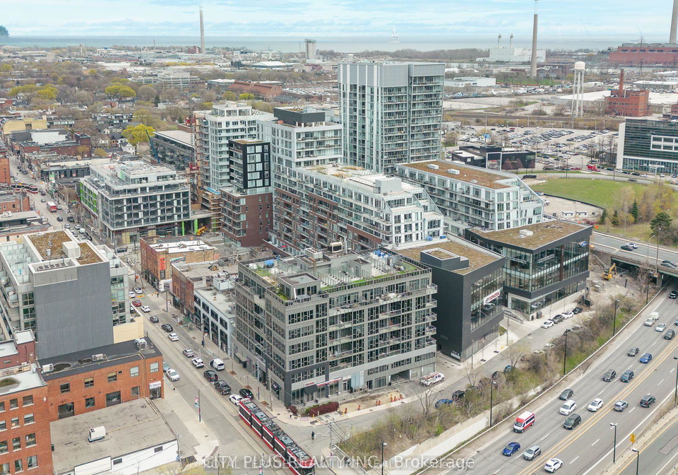 45-baseball-place-s-toronto-ontario-e12721286