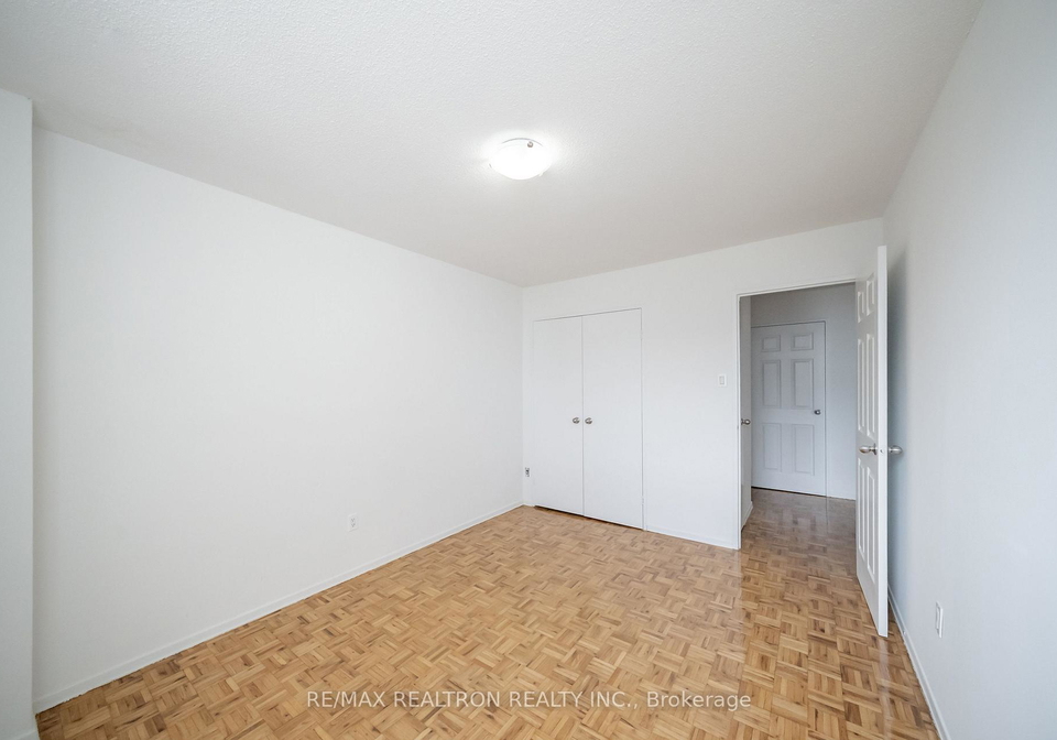 5-glamorgan-avenue-scarborough-ontario-e12721738