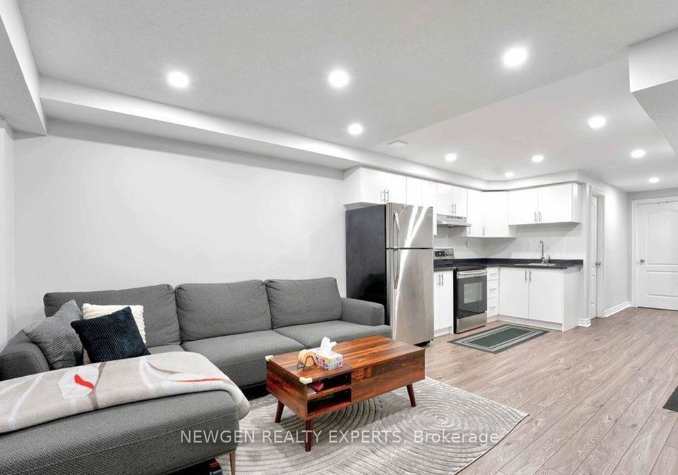 68-root-crescent-e-ajax-ontario-e12722702