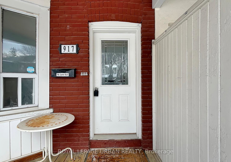 917-carlaw-avenue-east-york-ontario-e12724954