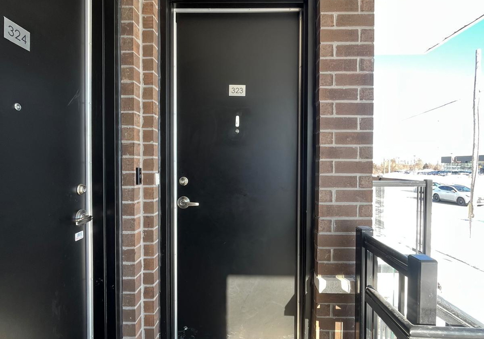 755-omega-drive-pickering-ontario-e12726914