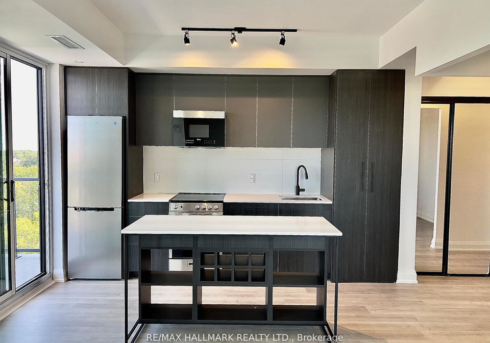 2369-danforth-avenue-toronto-ontario-e12727336