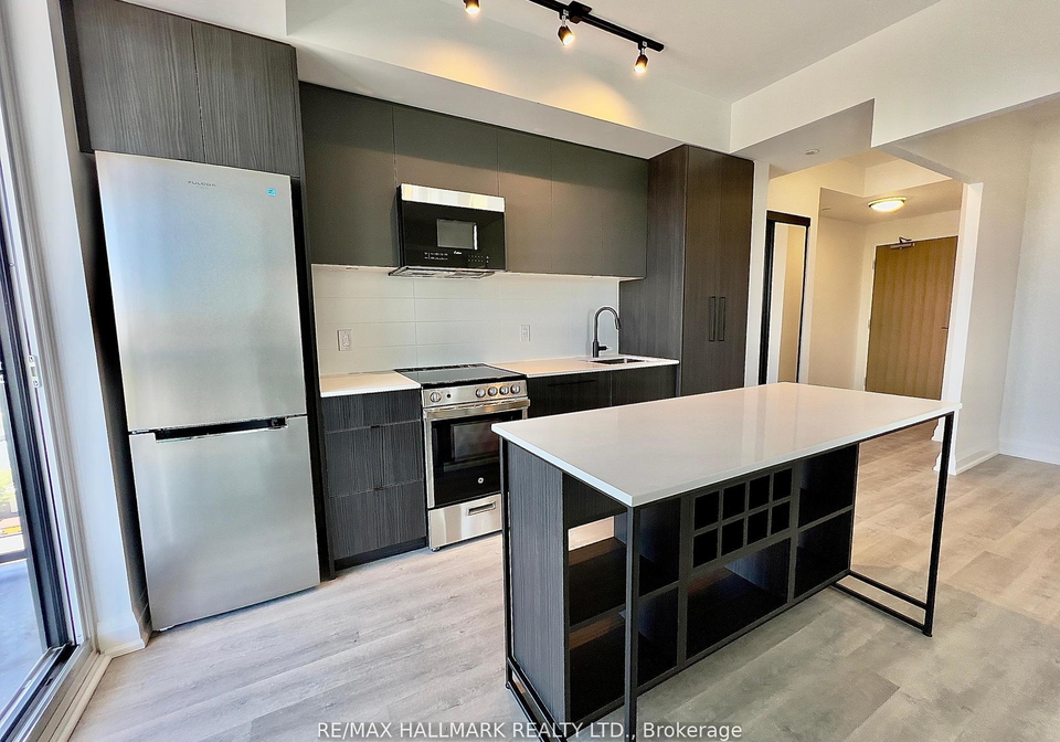 2369-danforth-avenue-toronto-ontario-e12727336