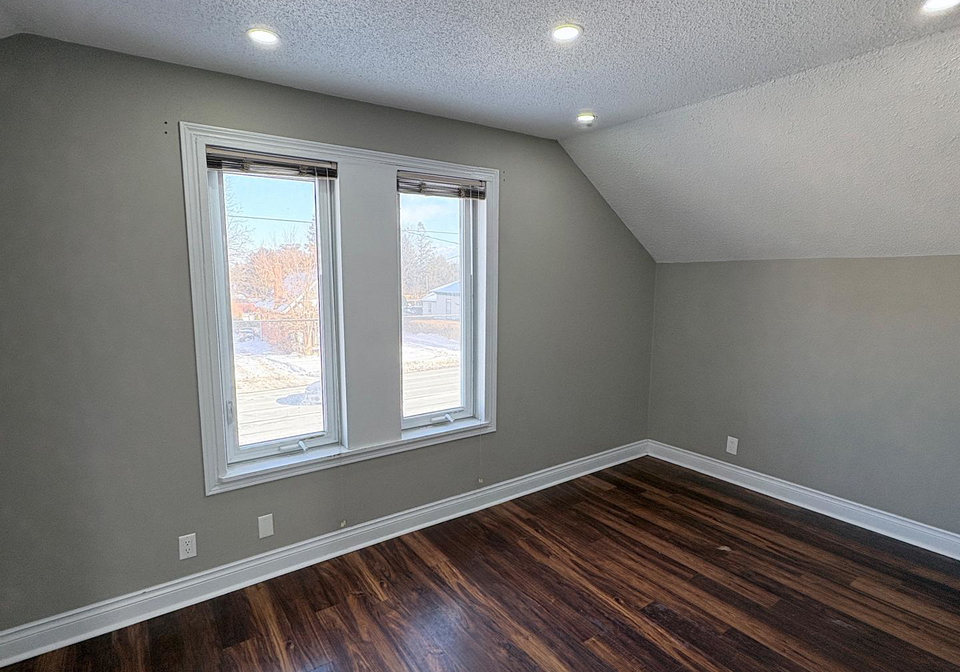 94-park-road-s-oshawa-ontario-e12727868